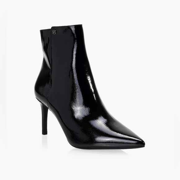 *New* Michael Kors ‘Alina’ flex booties - size 6 - Picture 1 of 8